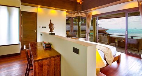 기타 2 Villa Camile