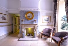 Lain-lain 3 The Royal Hotel