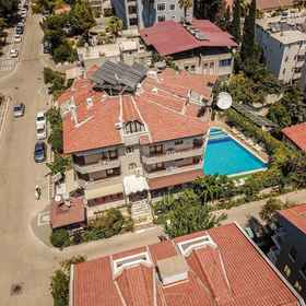 Primary image1凱梅利亞公寓飯店,穆拉飯店