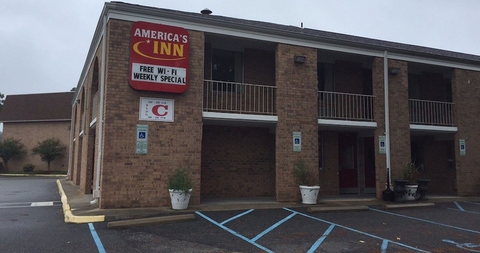 Lain-lain America's Inn