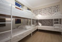 Others 7 Golden Galata