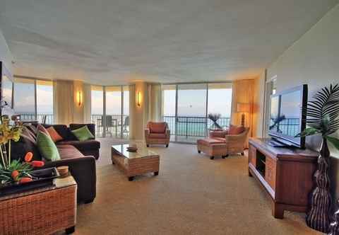 Others Royal Kahana #911 2 Bedroom Condo by RedAwning