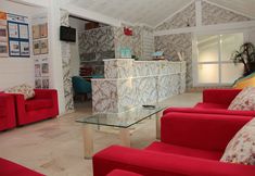 Lainnya 2 Side Temple Hotel