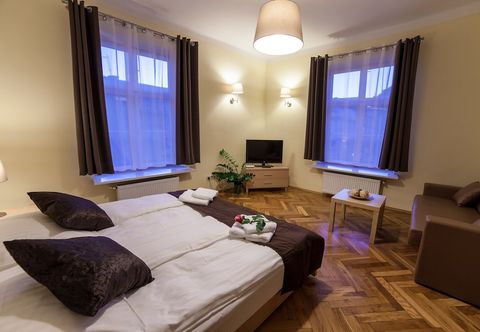 Others Place 4 You Apartments