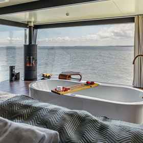 Primary image1HT 船屋飯店,New Wave Resort飯店