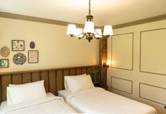 Others 6 Tints of Blue Hotel