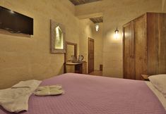 Others 5 Relic House