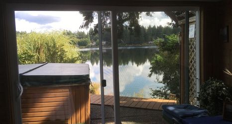 Lainnya 2 Cottage Lake Bed and Breakfast