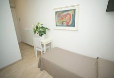 Others 7 Camere Girasole