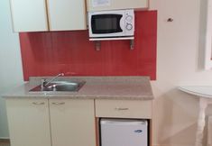 Others 7 Semiramis Apartments by Estia