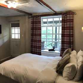 Room 1 The Sycamore Inn, Whaley Bridge Hotels