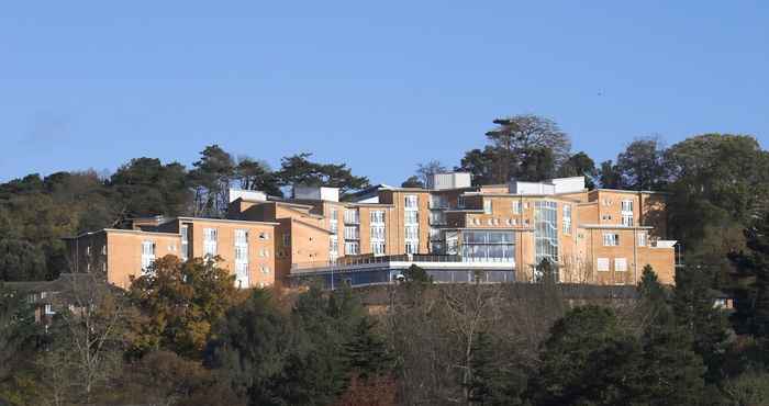 อื่นๆ University of Exeter Holland Hall