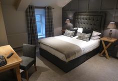 Others 6 The Fenwick Steak & Seafood Pub