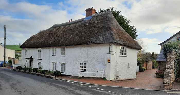 Lainnya The White Cottage B&B