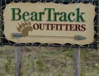 Lain-lain 2 Bear Track Outfitters