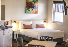 其他 7 Nightcap at Glengala Hotel