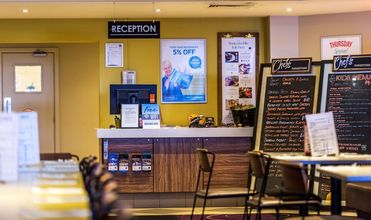 Others 4 Nightcap at Glengala Hotel