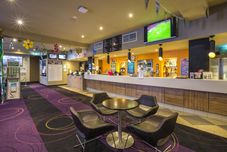 Others Nightcap at Glengala Hotel