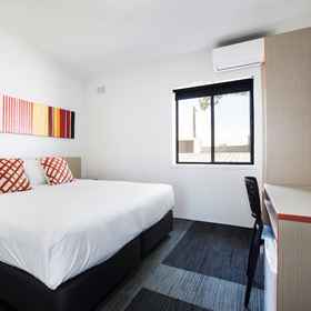 Primary image 1 โรงแรมวิลล่าวูด, โรงแรม & ที่พัก Alpha Badminton Centre (Egerton)