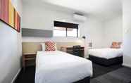 Lainnya 7 Villawood Hotel