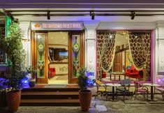 อื่นๆ 2 The Magnaura Palace Hotel