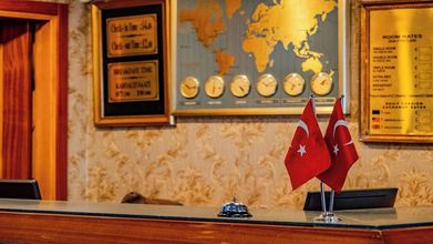 Others 4 Peak Star Hotel