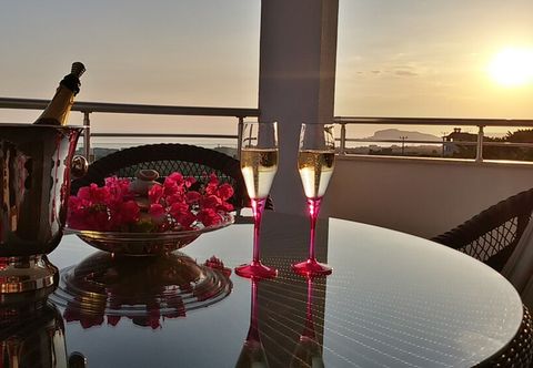 Others White Pearl Alanya