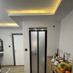 Primary image 1 โรงแรมวาเลเรียดีลักซ์ ซุลตันอะหหม็ด, โรงแรม & ที่พัก Full Moon Shoes