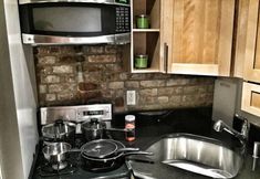 Others 7 Cozy Studio