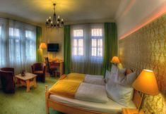 其他 6 Ratsherberge Waltershausen