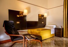 Others 5 Amalia Suites