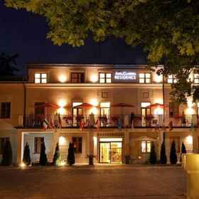 Primary image 1 Art & Garden Residence, Hotel Wilayah Poland Kecil