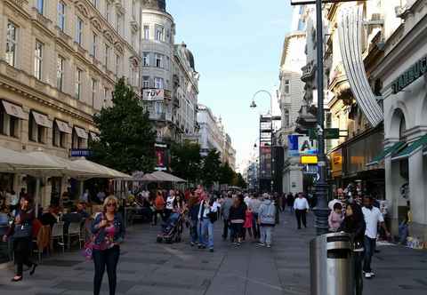 Lainnya Goldfisch Apartment Vienna Opera House