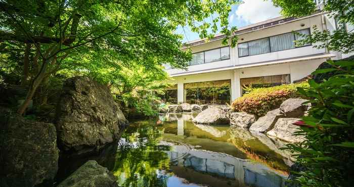 Others Hotel Hoho "A hotel overlooking the Echigo Plain and the Yahiko mountain range"