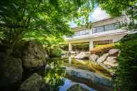 Others Hotel Hoho "A hotel overlooking the Echigo Plain and the Yahiko mountain range"