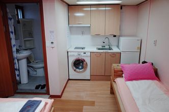 其他 4 Bong Backpackers