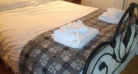 Others 2 Four Seasons Bed and Breakfast