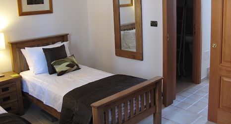 อื่นๆ 2 Trilocale Linda