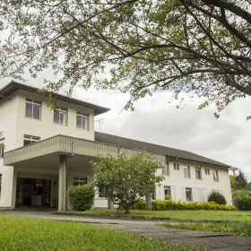 Primary image1貝塔尼亞旅館,巴卡切里机场 (BFH)飯店