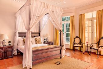 Others 4 Strathdon by Zinc Journeys