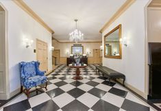 Lainnya 2 3 West Club