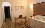 Lainnya 3 B&B Torrione