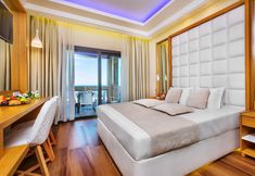 Khác 5 Porto Marine Hotel