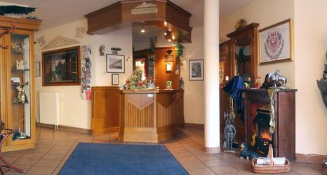 Others 2 Hotel zur Burg