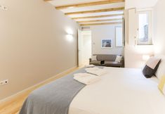 Others 3 Oporto Trendy River