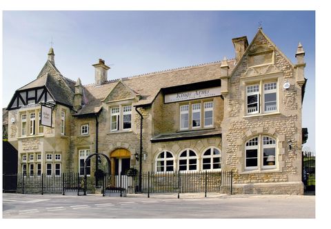 기타 The Kings Arms