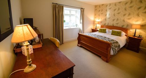 기타 2 The Kings Arms