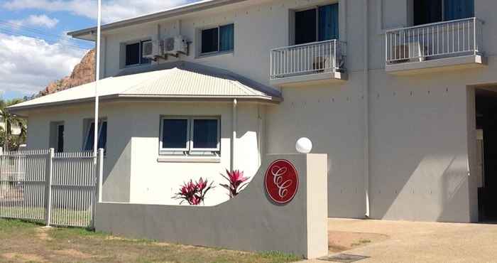 Lain-lain Castle Crest Motel