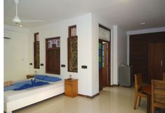 其他 4 Gomez Place