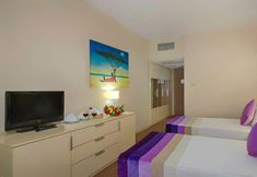 อื่นๆ 3 Green Max Hotel